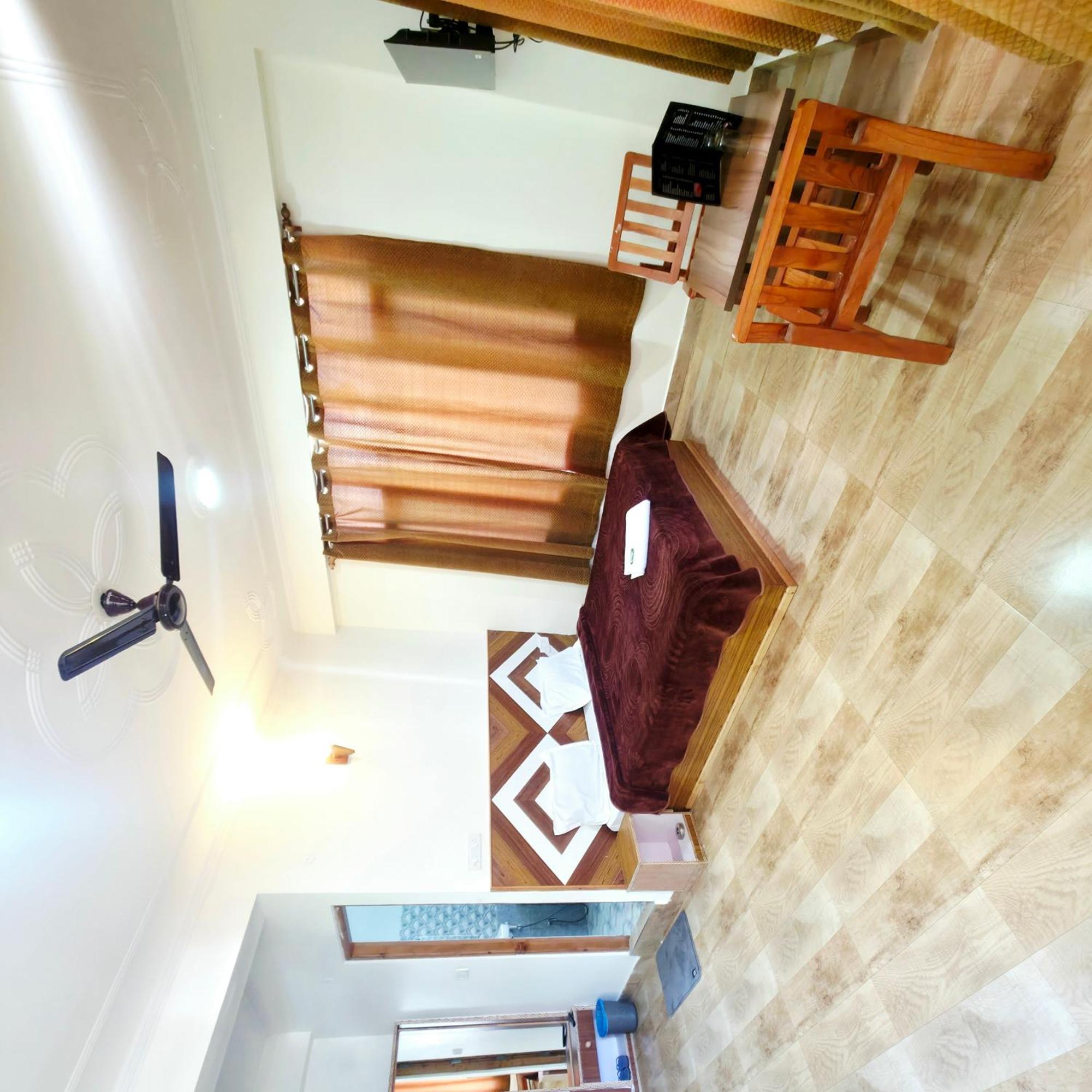 Aadesh Villa B&B, Manali